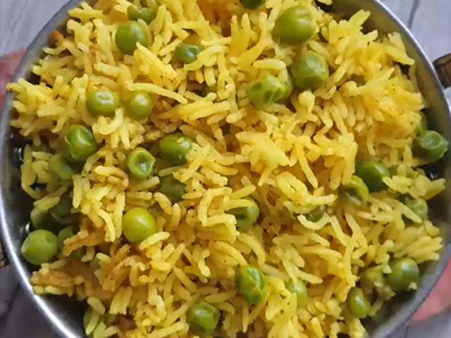 How To Make Matar Pulao | Easy Matar Pulao Recipe Video