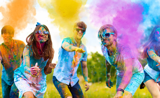 Holi2021: Do not forget to apply sunscreen before playing holi