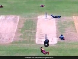 WI vs SL: लाइव मैच में मधुमक्खियों का अटैक, खिलाड़ियों को बचने के लिए करना पड़ा ऐसा..देखें Video WI vs SL: लाइव मैच में मधुमक्खियों का अटैक, खिलाड़ियों को बचने के लिए करना पड़ा ऐसा..देखें Video