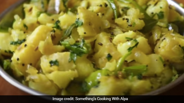 Watch: Make Instant Spicy Aloo Sabzi (Batata Bhaji) With This Easy Recipe Video