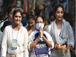 "दानव, रोहिंग्या..." : ममता बनर्जी के 'गोत्र' को लेकर BJP और तृणमूल कांग्रेस में चले शब्द बाण "दानव, रोहिंग्या..." : ममता बनर्जी के 'गोत्र' को लेकर BJP और तृणमूल कांग्रेस में चले शब्द बाण