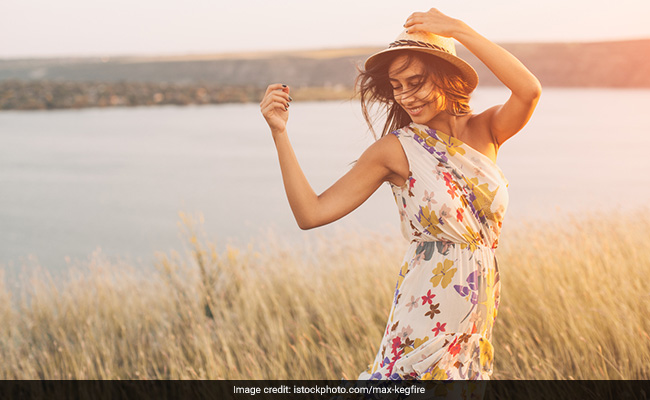 Summer Fashion Special: Midis, Maxis And More Stylish Cotton Dresses At Up To 70% Off