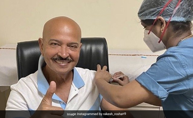 Hrithik Roshan's Parents Rakesh And Pinkie Roshan Receive Their First COVID-19 Vaccine Shots