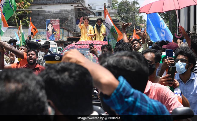 Kerala Assembly Elections 2021: Priyanka Gandhi Vadra Takes Out Road Show