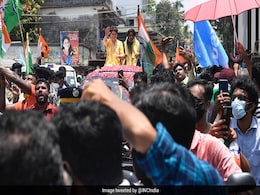 Kerala Assembly Elections 2021: Priyanka Gandhi Vadra Takes Out Road Show Kerala Assembly Elections 2021: Priyanka Gandhi Vadra Takes Out Road Show