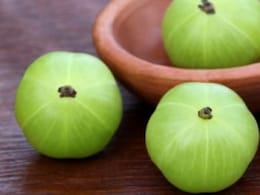 Amla Ki Launji: सर्दियों के लिए बेस्ट है ये स्वीट और टैंगी आंवला लौंजी-Recipe Inside Amla Ki Launji: सर्दियों के लिए बेस्ट है ये स्वीट और टैंगी आंवला लौंजी-Recipe Inside