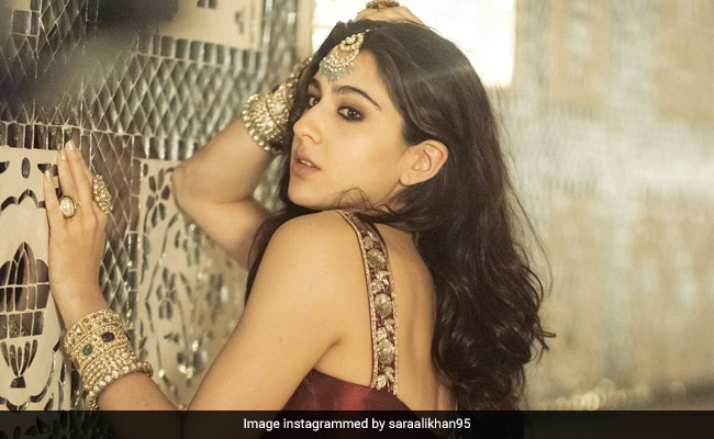 Any Marriage Proposals For The "<i>Susheel, Gharelu</i>" Sara Ali Khan? (Her Words)