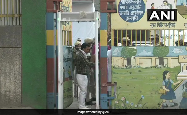 AAP Leading In 4 Wards As Votes Counted For Delhi Civic Bypolls