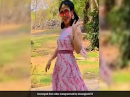 'ये रिश्ता क्या कहलाता है' की नायरा ने 'किस्मत तेरी' सॉन्ग पर किया धमाकेदार डांस, Video मचा रहा है धूम 'ये रिश्ता क्या कहलाता है' की नायरा ने 'किस्मत तेरी' सॉन्ग पर किया धमाकेदार डांस, Video मचा रहा है धूम