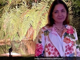 Neena Gupta Triggers Our Taste Buds With “Ghar Ki Bani Khandvi”