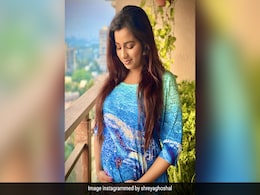 Singer Shreya Ghoshal Announces First Pregnancy With This Adorable Post Singer Shreya Ghoshal Announces First Pregnancy With This Adorable Post