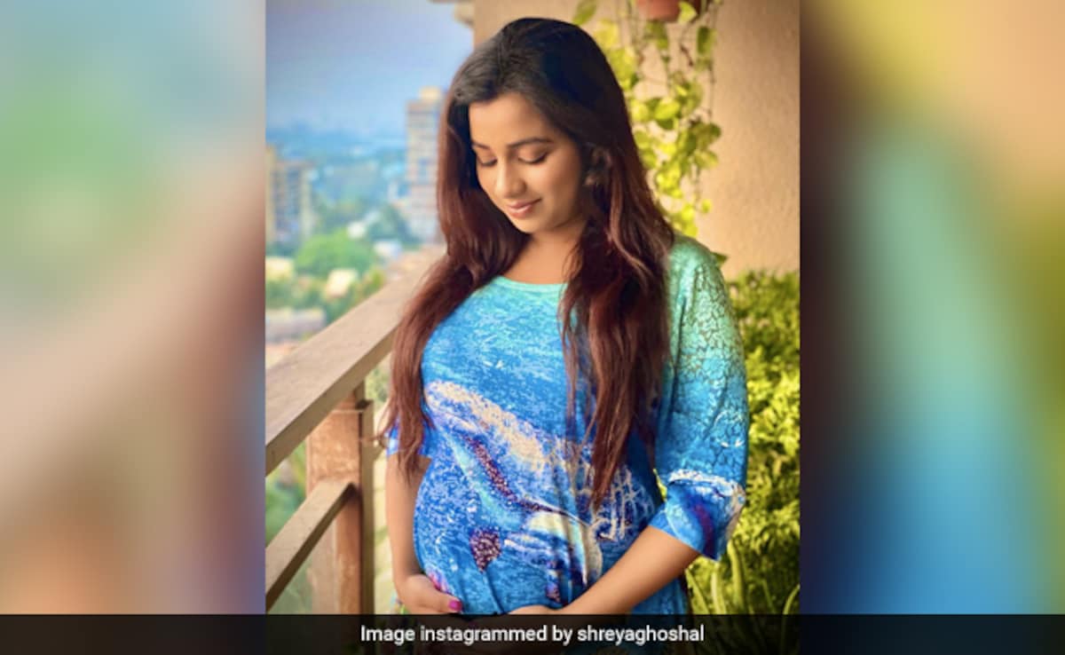 सिंगर श्रेया घोषाल ने बताया अपने रेशमी चमकते बालों का राज, आप भी कर सकते हैं ट्राई