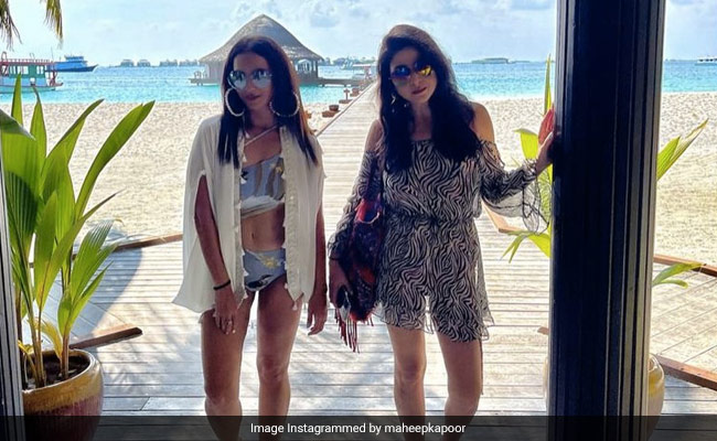 Maheep Kapoor And Seema Khan Are Making The Maldives Fabulous One Pic At A Time