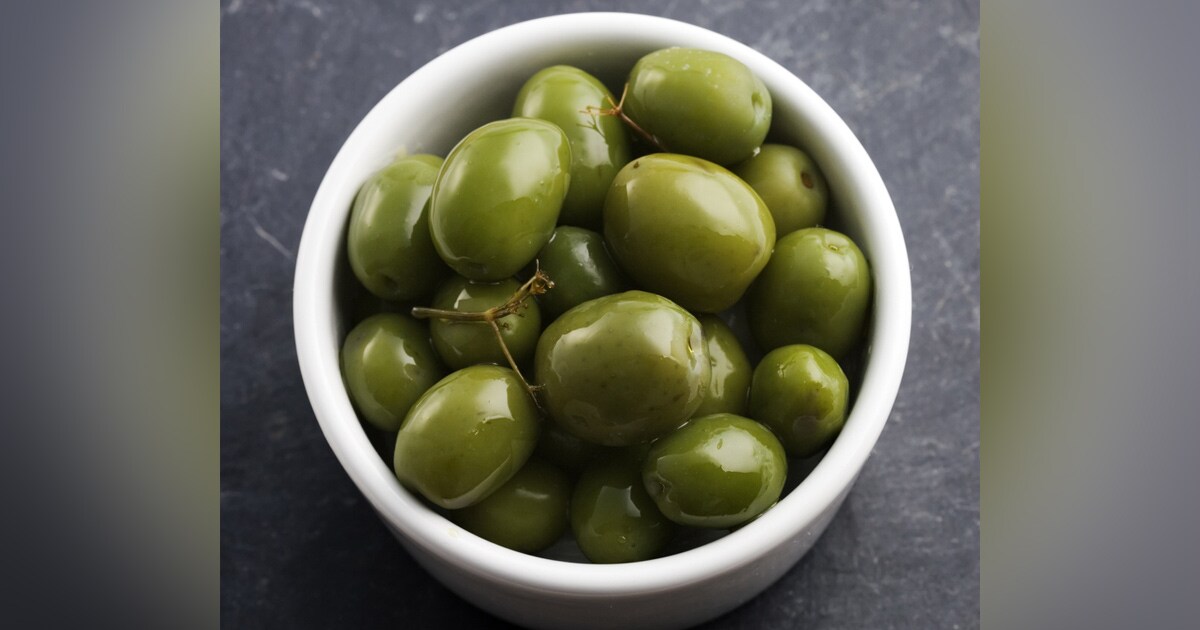 Green Olives ऑलिव के फायदे