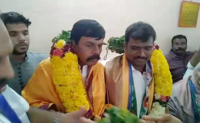 Andhra Man Who Sold Vegetables To Head Civic Body, Thanks Jagan Reddy