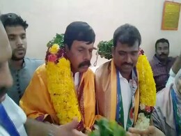 Andhra Man Who Sold Vegetables To Head Civic Body, Thanks Jagan Reddy Andhra Man Who Sold Vegetables To Head Civic Body, Thanks Jagan Reddy
