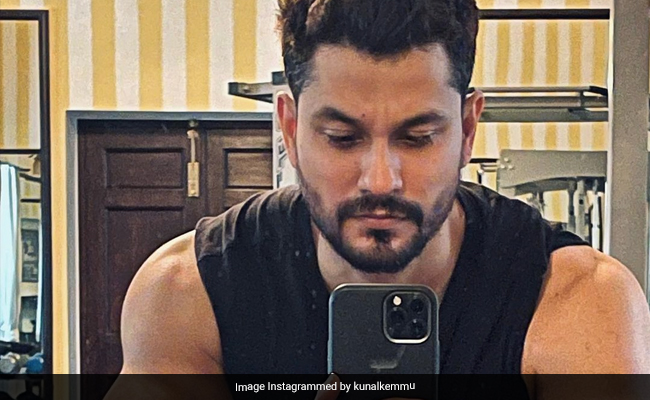 Mirror Mirror On The Wall, Is Kunal Kemmu Fittest Of Them All?