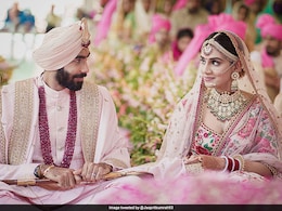 Jasprit Bumrah Marries TV Presenter Sanjana Ganesan, Tweets Photos Jasprit Bumrah Marries TV Presenter Sanjana Ganesan, Tweets Photos
