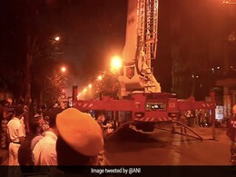 कोलकाता में आग की घटना पर PM मोदी ने जताया शोक, एक पुलिसकर्मी सहित 9 लोगों की मौत कोलकाता में आग की घटना पर PM मोदी ने जताया शोक, एक पुलिसकर्मी सहित 9 लोगों की मौत