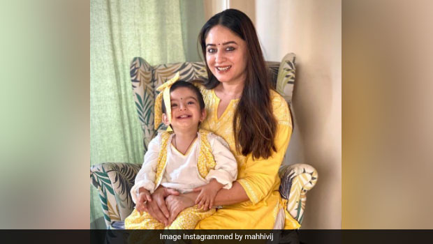 Let Your Child Explore The World Of Food, Says TV Actor Mahhi Vij; Internet's Impressed