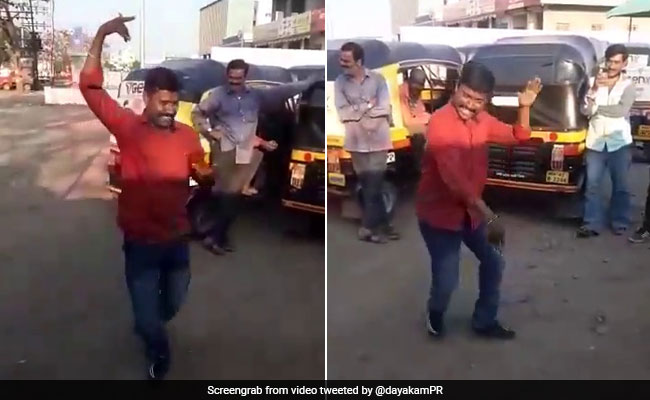 Pune Auto Driver Wows Twitter With Lavani Performance