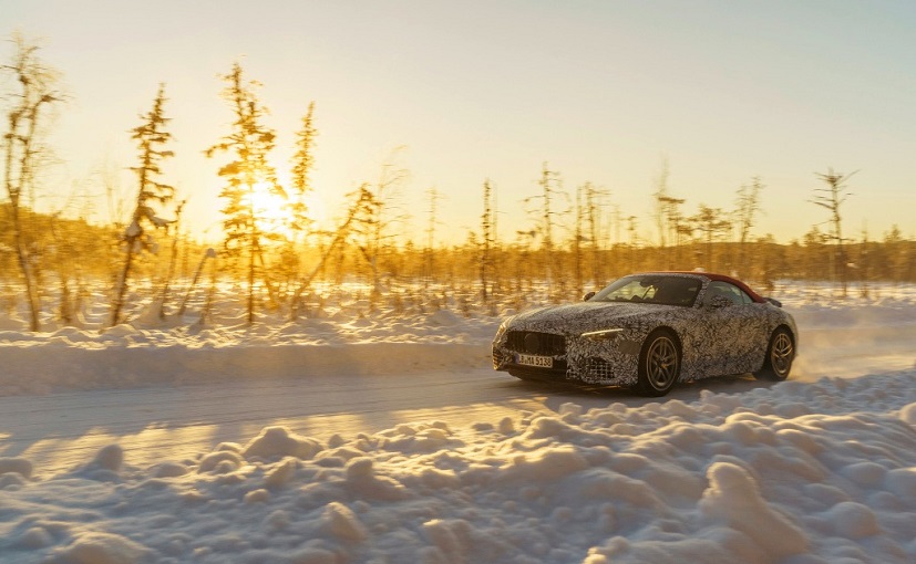 Mercedes-Benz 300 SL Teased
