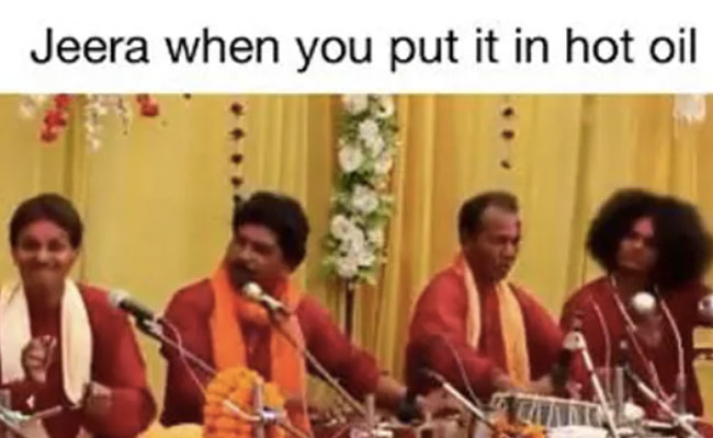 जब गर्म तेल में जीरा छोड़ देते हैं तो ऐसा होता रिएक्शन, देखें- वीडियो, हुआ वायरल