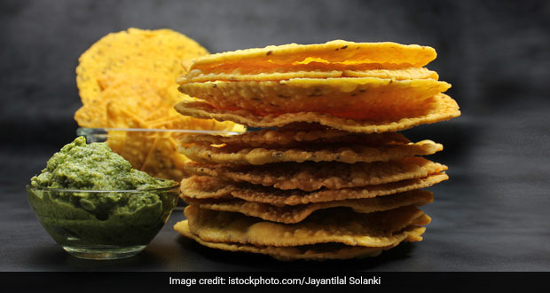 Holi 2021: How To Make Besan Papdi For Holi Get-Together At Home (Recipe Inside)