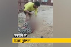 दिल्ली : रस्सी से बांधकर युवक की पिटाई, 'पाकिस्तान मुर्दाबाद' के लगवाए नारे दिल्ली : रस्सी से बांधकर युवक की पिटाई, 'पाकिस्तान मुर्दाबाद' के लगवाए नारे