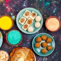 Holi 2024: 5 Traditional Foods To Enjoy On Holi Holi 2024: 5 Traditional Foods To Enjoy On Holi