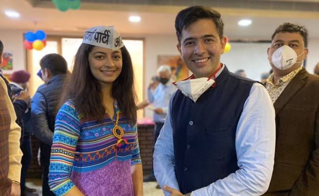 मिस इंडिया दिल्ली मानसी सहगल आम आदमी पार्टी में शामिल, कहा- स्वच्छ राजनीति से होगा बदलाव