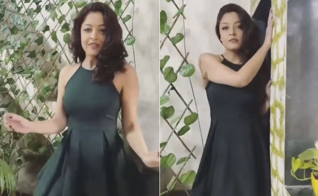 Tanushree Dutta का ट्रांसफॉर्मेशन देखकर रह जाएंगे हैरान, फैन्स को आई 'आशिक बनाया आपने' की याद- देखें डांस Video