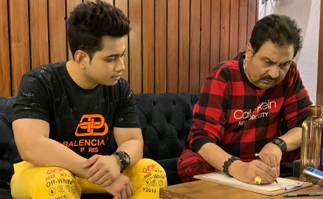 अनुशील चक्रवर्ती के अपकमिंग म्यूजिक वीडियो में कुमार सानू ने दी आवाज, जल्द रिलीज होगा सॉन्ग