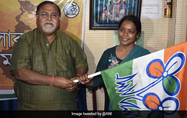 Santhali Actress Birbaha Hansda Joins Trinamool Congress