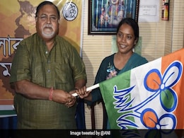 Santhali Actress Birbaha Hansda Joins Trinamool Congress Santhali Actress Birbaha Hansda Joins Trinamool Congress