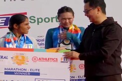 Kiren Rijiju Felicitates Winners Of Delhi Marathon 2021 Kiren Rijiju Felicitates Winners Of Delhi Marathon 2021