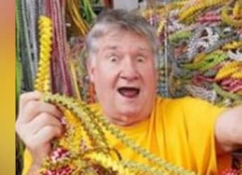 Yes, It's True: This Man Has Been Collecting Gum Wrapper Chain Since 1965; Breaks Record Yes, It's True: This Man Has Been Collecting Gum Wrapper Chain Since 1965; Breaks Record