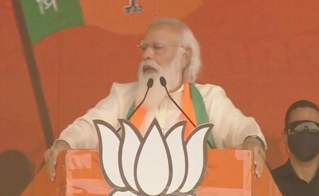 Poor People Are My Friends, Provided Them Free Covid Vaccines: PM Modi