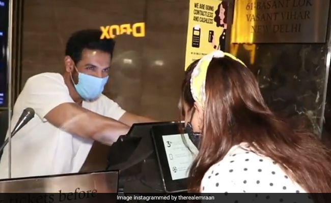 When John Abraham Took Over A Ticket Window For <i>Mumbai Saga</i>