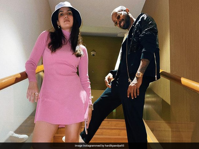 Hardik Pandya All Smiles In Latest Pic With Natasa Stankovic