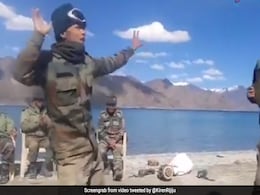 भारतीय सेना के जवानों ने पैंगोंग त्सो झील के पास झूमकर किया डांस, किरण रिजिजू ने शेयर किया वीडियो भारतीय सेना के जवानों ने पैंगोंग त्सो झील के पास झूमकर किया डांस, किरण रिजिजू ने शेयर किया वीडियो