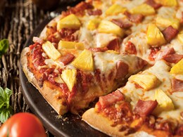 मुंबई पुलिस ने किया मजेदार पोस्ट, कहा- ‘Pizza पर Pineapple चलेगा, लेकिन ठोढ़ी के नीचे मास्क नहीं’ मुंबई पुलिस ने किया मजेदार पोस्ट, कहा- ‘Pizza पर Pineapple चलेगा, लेकिन ठोढ़ी के नीचे मास्क नहीं’