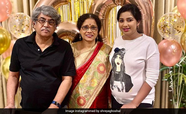 "Wow, She Doesn't Look, Na?": Pregnant Shreya Ghoshal Shares Pic Of Mom's 60th Birthday