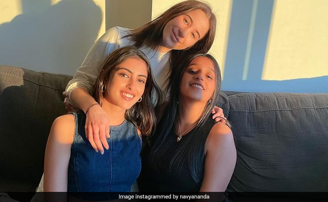 Navya Naveli Nanda Looks Like A Million Bucks In These Sun-Kissed Pics With Friends