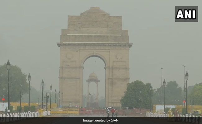 Delhi Rain: Dark Clouds, Thundershowers In The National Capital Region