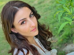 Soha Ali Khan Bakes Pineapple Upside-Down Cake, And Here's How You Can Too!