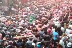 2-Day Holi Celebrations In Prayagraj Amid Covid Surge In UP's Holy Cities 2-Day Holi Celebrations In Prayagraj Amid Covid Surge In UP's Holy Cities