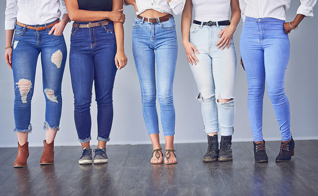 Sail Through The Day Effortlessly In These Cool Jeans
