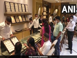 Gold Price Today : सोने में चल रही है सुस्ती, 48,000 के नीचे गिरा, चेक कर लें गोल्ड का लेटेस्ट प्राइस Gold Price Today : सोने में चल रही है सुस्ती, 48,000 के नीचे गिरा, चेक कर लें गोल्ड का लेटेस्ट प्राइस