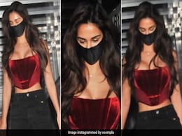 Tiger Shroff के बर्थडे पार्टी पर ग्लैमरस अंदाज में पहुंची दिशा पटानी, साथ में नजर आई कृष्णा श्राफ Tiger Shroff के बर्थडे पार्टी पर ग्लैमरस अंदाज में पहुंची दिशा पटानी, साथ में नजर आई कृष्णा श्राफ